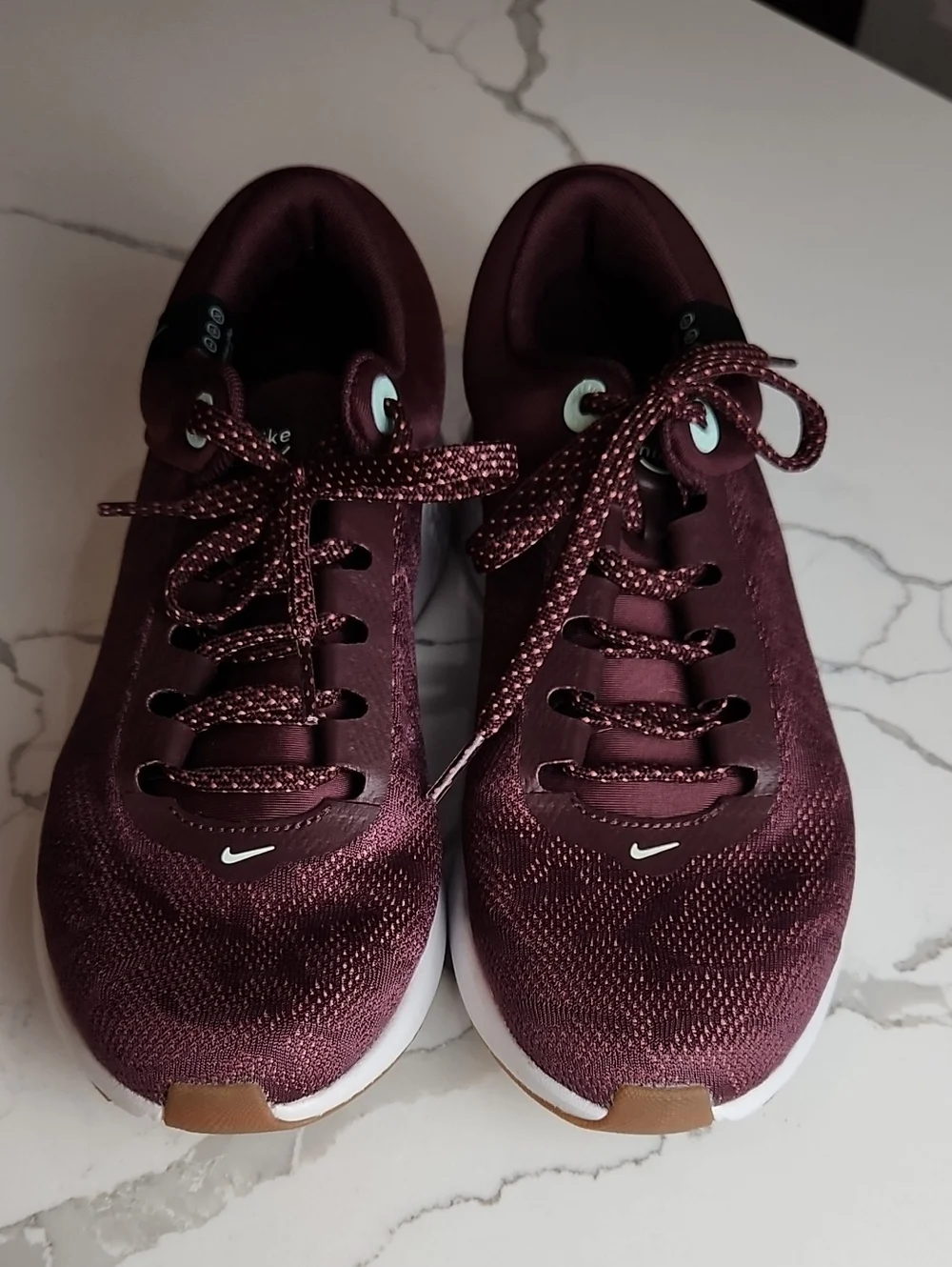 Nike Women's Renew Serenity Run 2 